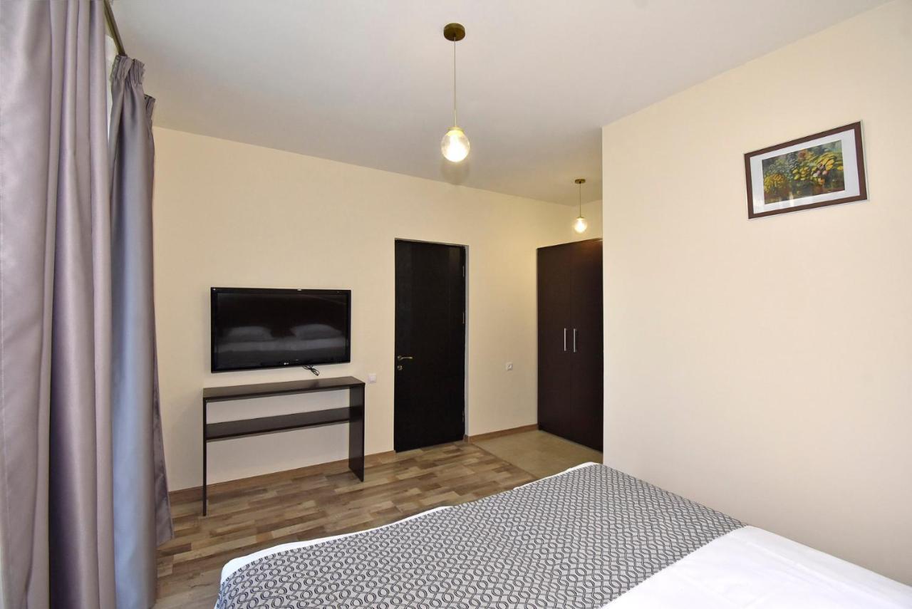 The Nut Guest House Yerevan Exterior foto