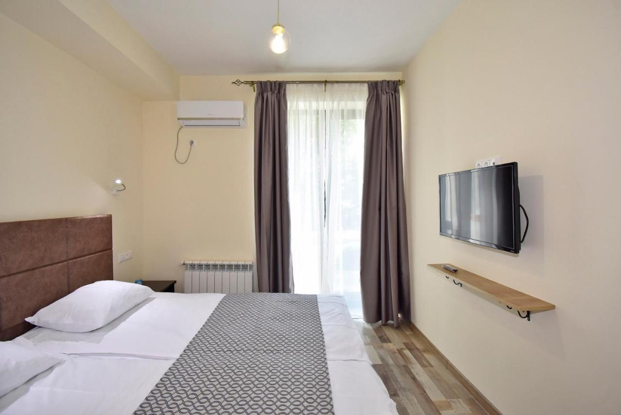The Nut Guest House Yerevan Exterior foto