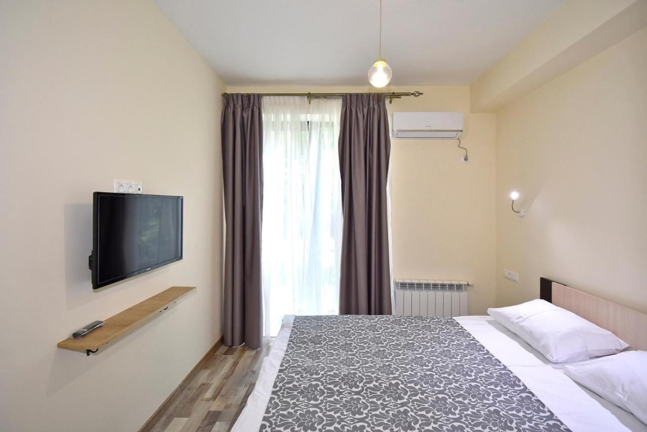 The Nut Guest House Yerevan Exterior foto
